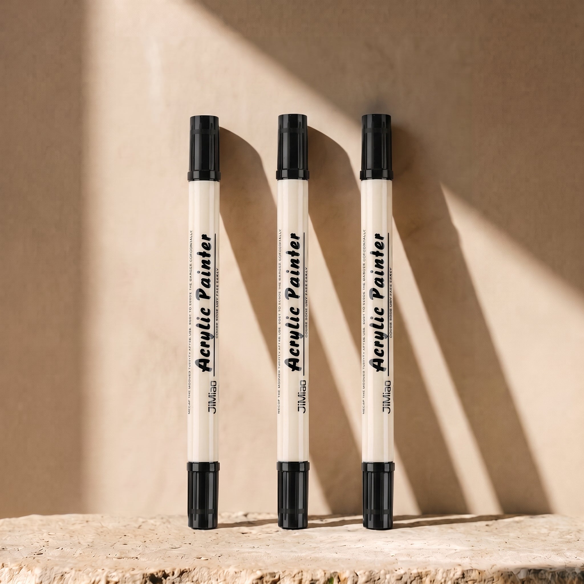 3 pens · 6 tips · one black water-based ink
Brush tip + fine tip on every pen
Tested on the 160gsm interior paper of Mono Moment One Color Coloring Book
